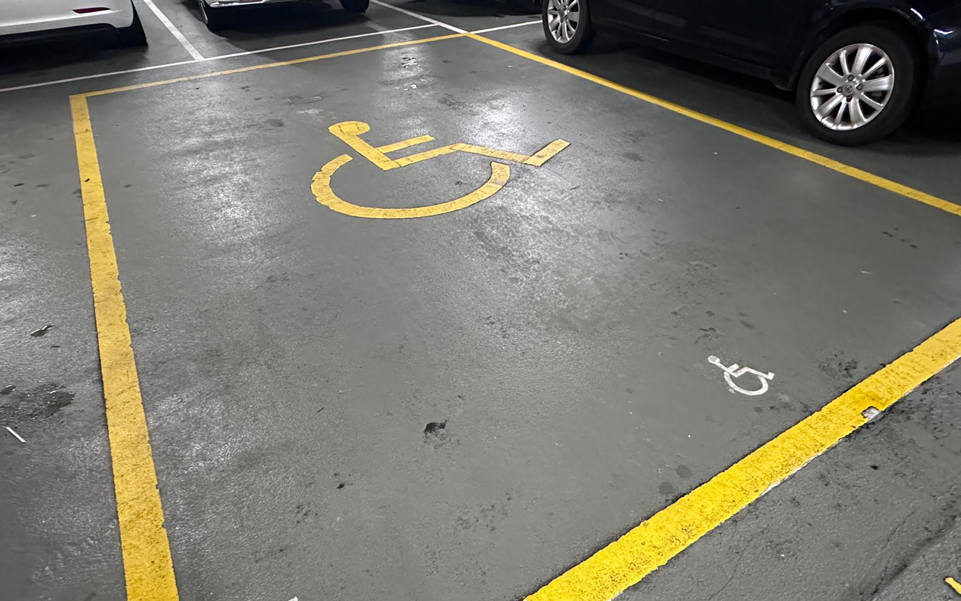 暢通易達停車位